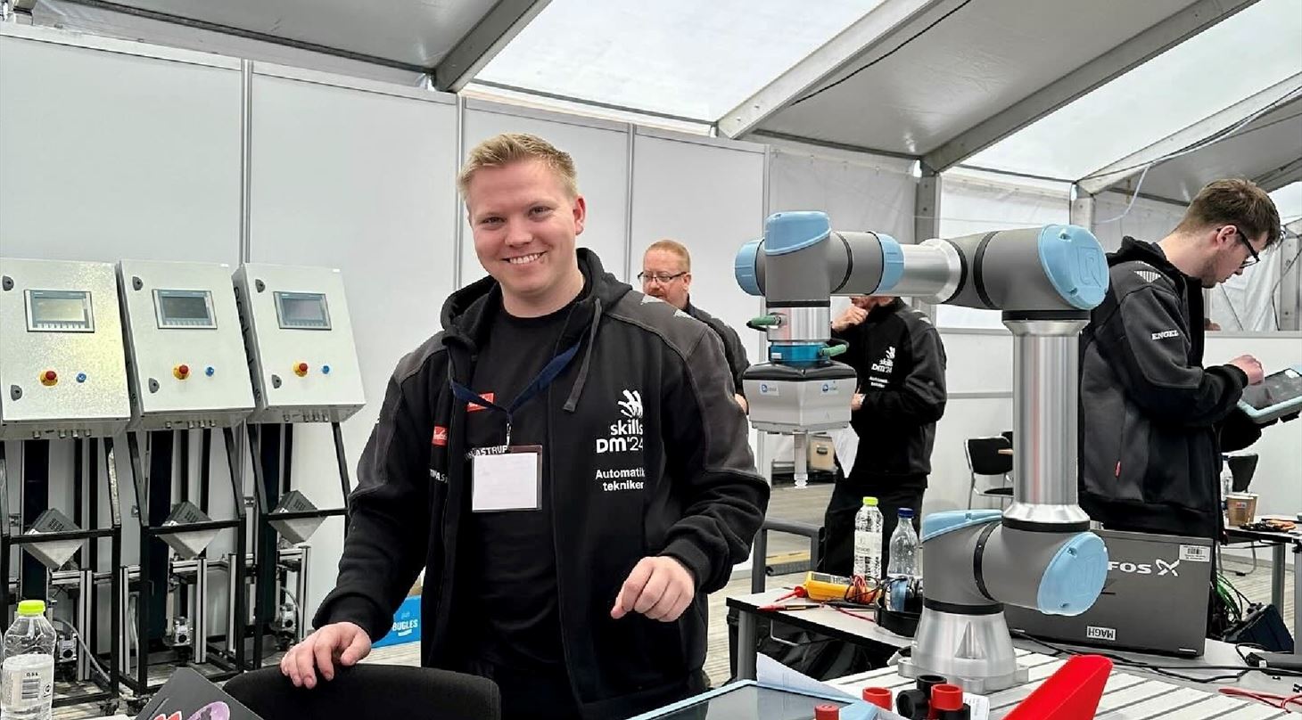 Robotbrag - L�ringsdag - Danfoss